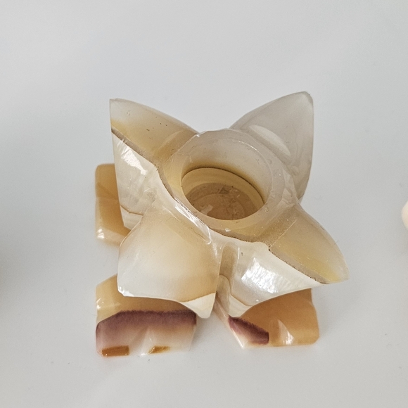 Onyx Flower Candle Holder - Picture 5 of 10